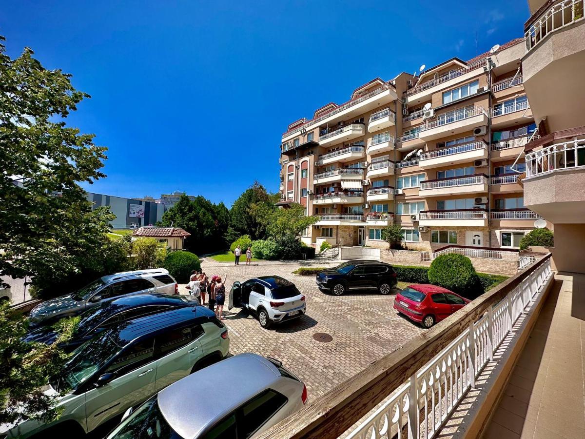 Sea Breeze Apartment Varna Exteriér fotografie